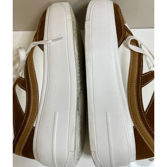 Unbranded platform sneakers in retro colors/style. Size 9(W). - Picture 5 of 9